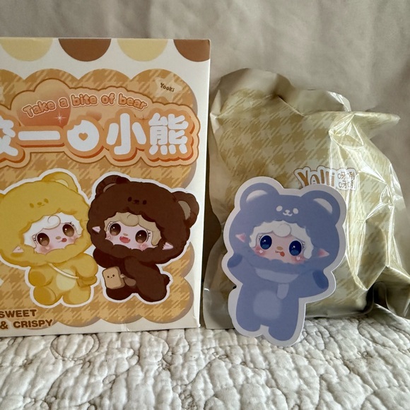 Yooki 4th Generation Take A Bite Of Bear Series Blind Box Confirmed: Taro Bear - Picture 2 of 5